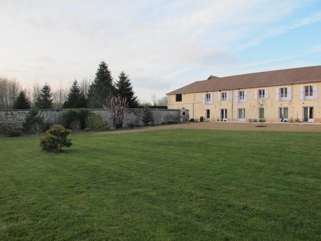 Au Domelia Provinois Cerneux Exterior photo