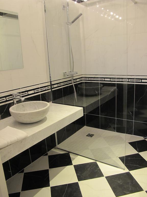 Au Domelia Provinois Cerneux Room photo
