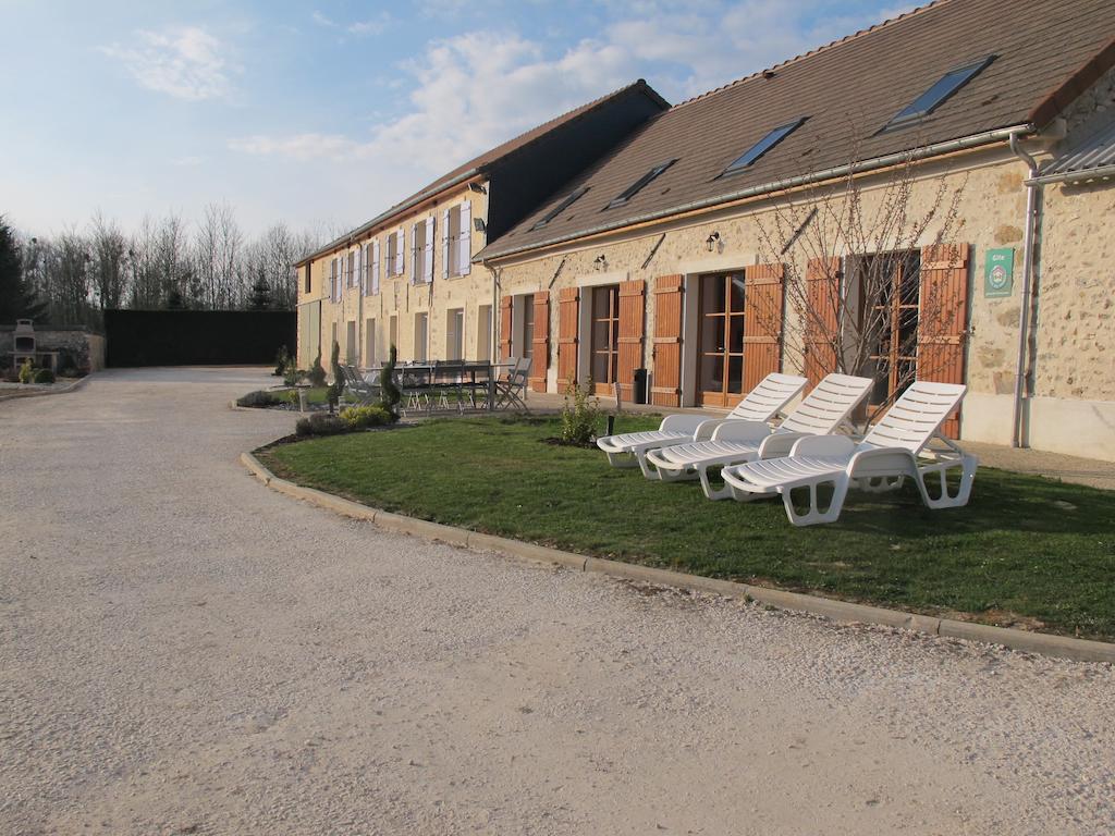 Au Domelia Provinois Cerneux Exterior photo